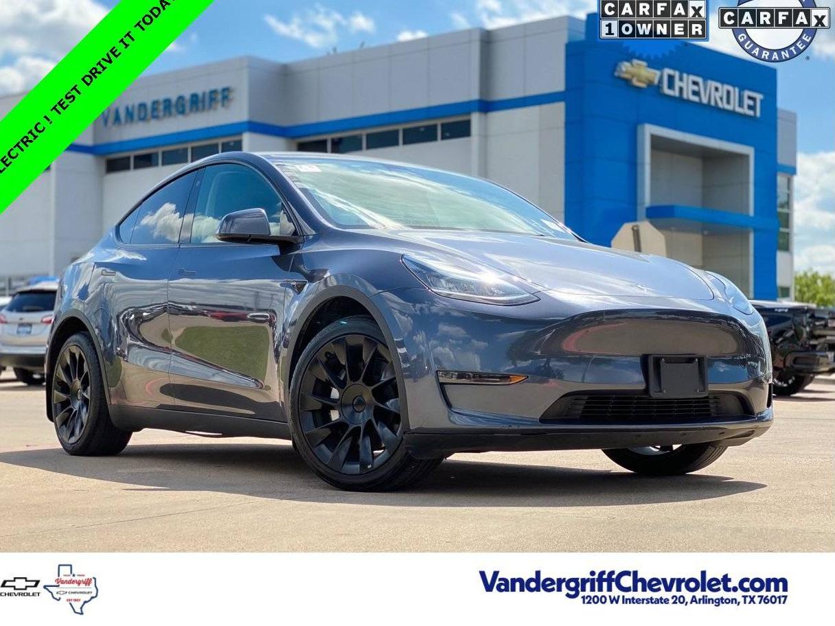 TESLA MODEL Y 2023 7SAYGDEE8PA044804 image